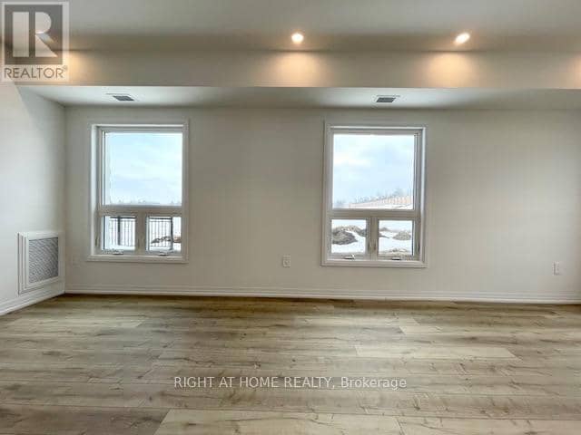 102 - 15 Kneeshaw Drive — photo 15 of 40