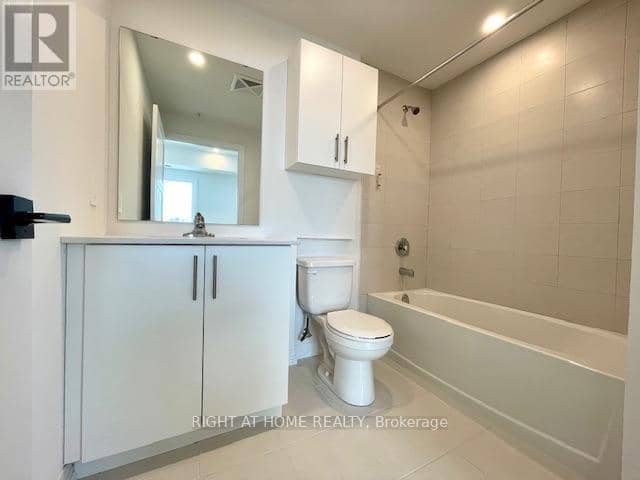 102 - 15 Kneeshaw Drive — photo 17 of 40