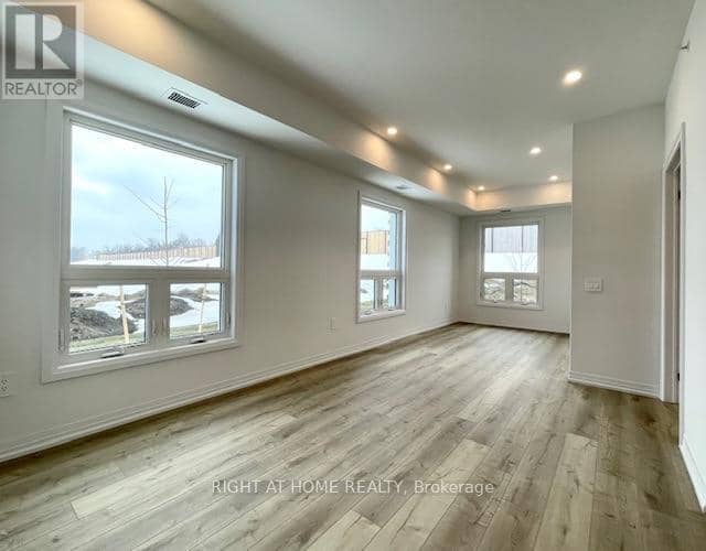 102 - 15 Kneeshaw Drive — photo 7 of 40