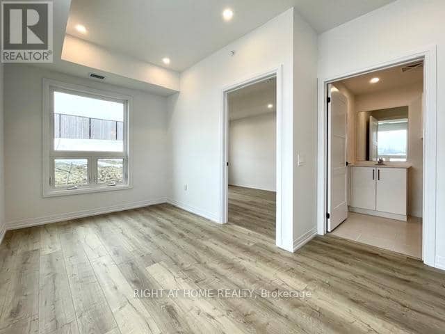 102 - 15 Kneeshaw Drive — photo 9 of 40