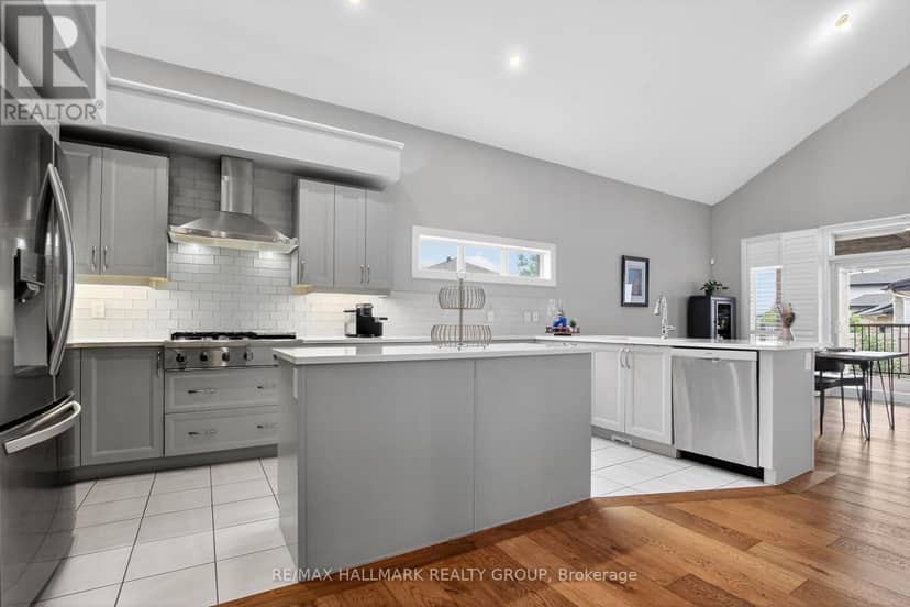 341 Serenade Crescent — photo 10 of 30