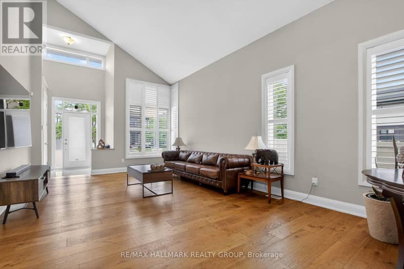 341 Serenade Crescent — photo 5 of 30