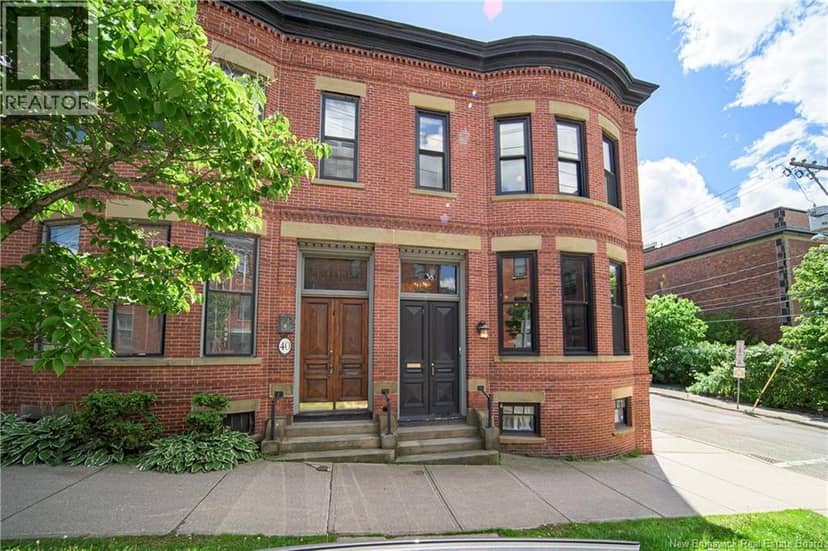 38 Duke Street — photo 1 of 40