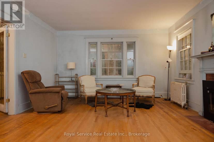 52 King Street — photo 9 of 36