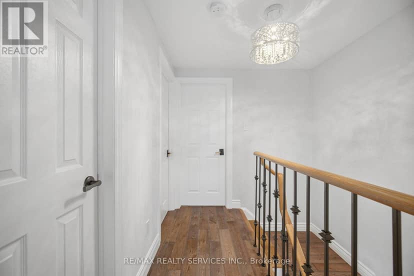 35 Glenmanor Drive — photo 22 of 40