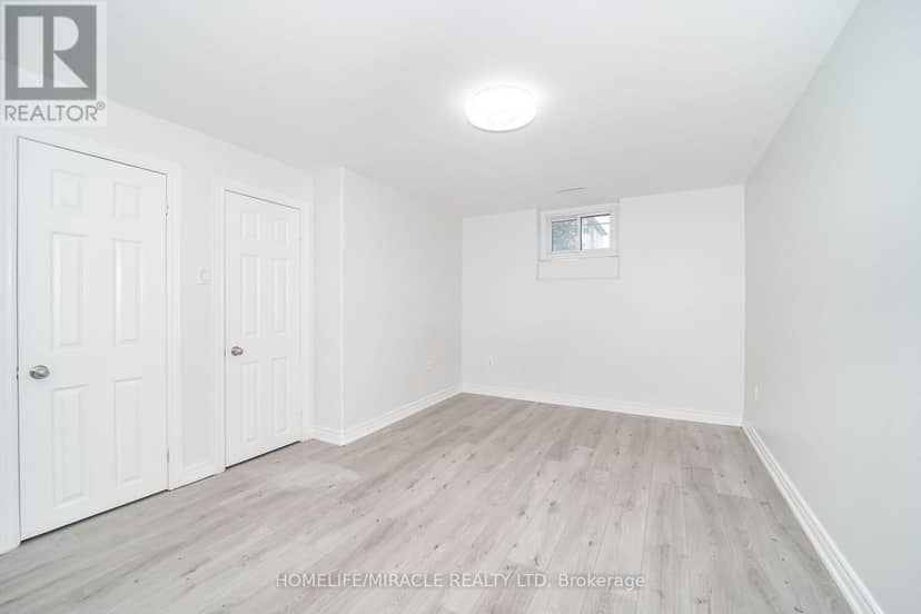 1074 Midland Avenue — photo 26 of 31