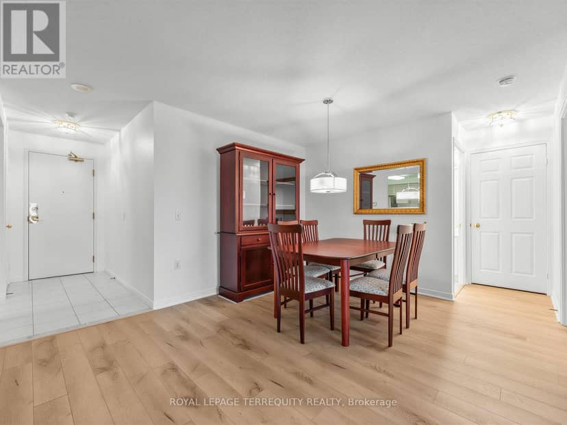 #1507 - 5001 Finch Avenue E — photo 10 of 33