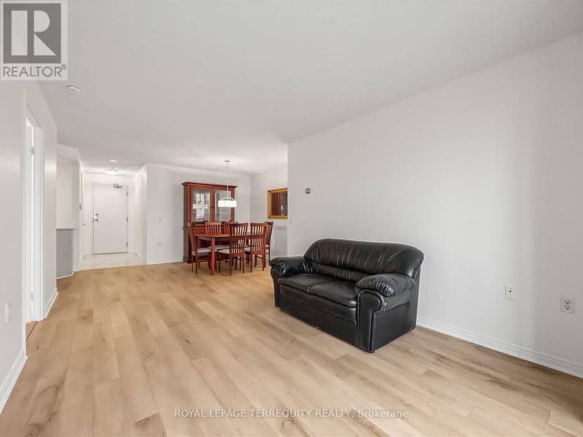 #1507 - 5001 Finch Avenue E — photo 13 of 33