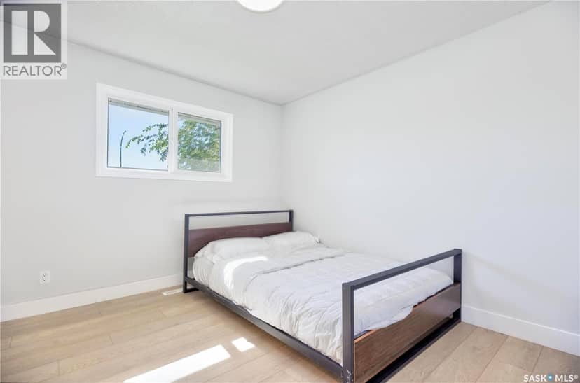 1614 McKercher DRIVE — photo 13 of 40