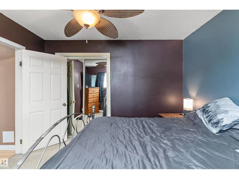 5024 55 AV — photo 17 of 40