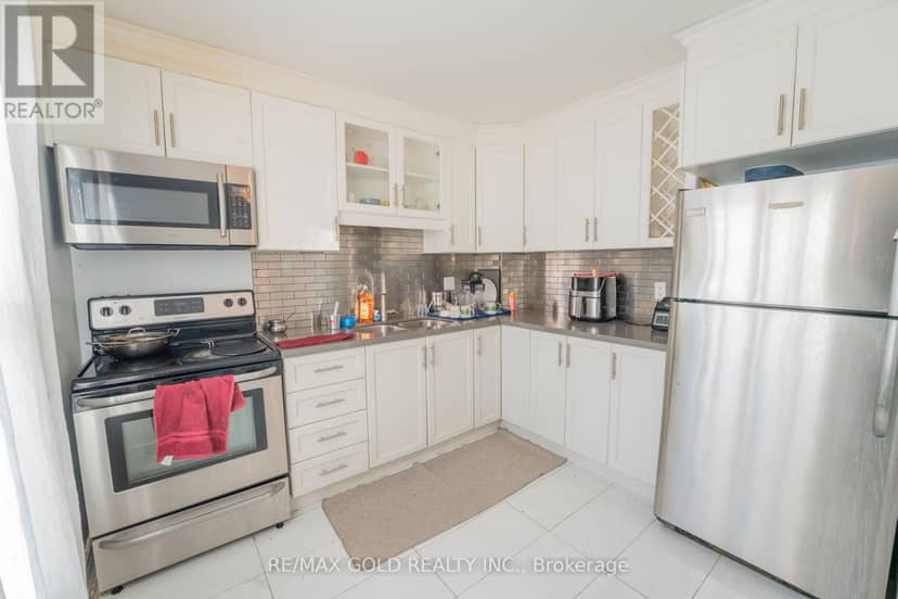 107 - 900 Central Park Drive — photo 10 of 29