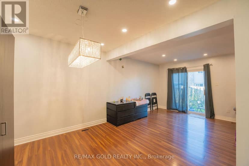 107 - 900 Central Park Drive — photo 12 of 29