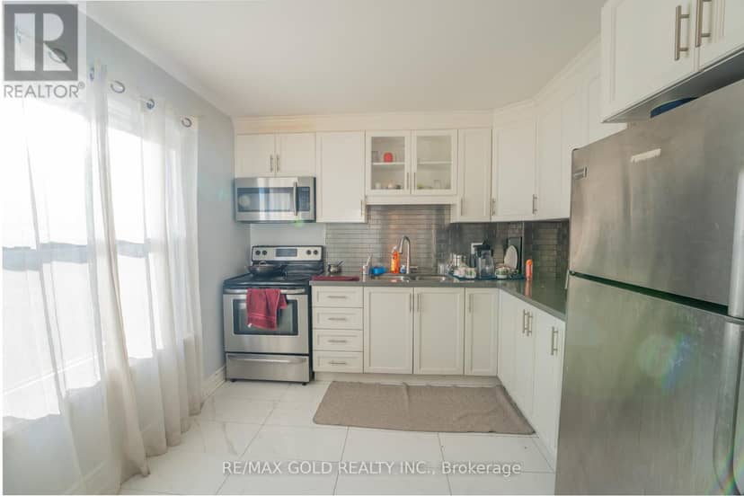 107 - 900 Central Park Drive — photo 8 of 29