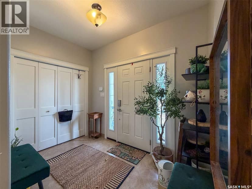 266 - 270 14th AVENUE NE, Swift Current, photo 2