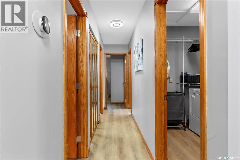 270 Prospect CRESCENT — photo 17 of 40