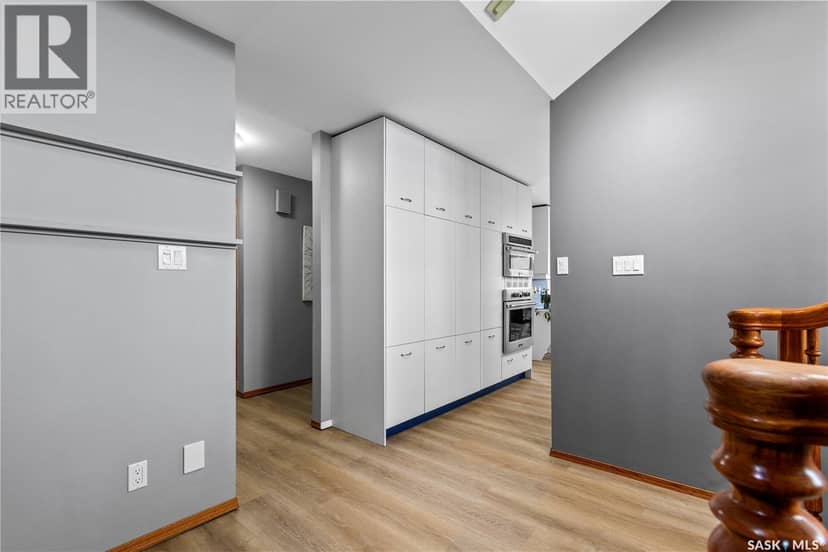 270 Prospect CRESCENT — photo 11 of 40