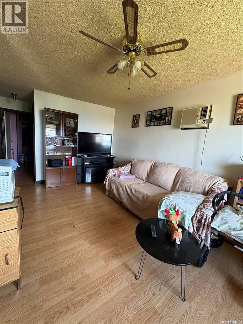 561 18th STREET E, Prince Albert, photo 5