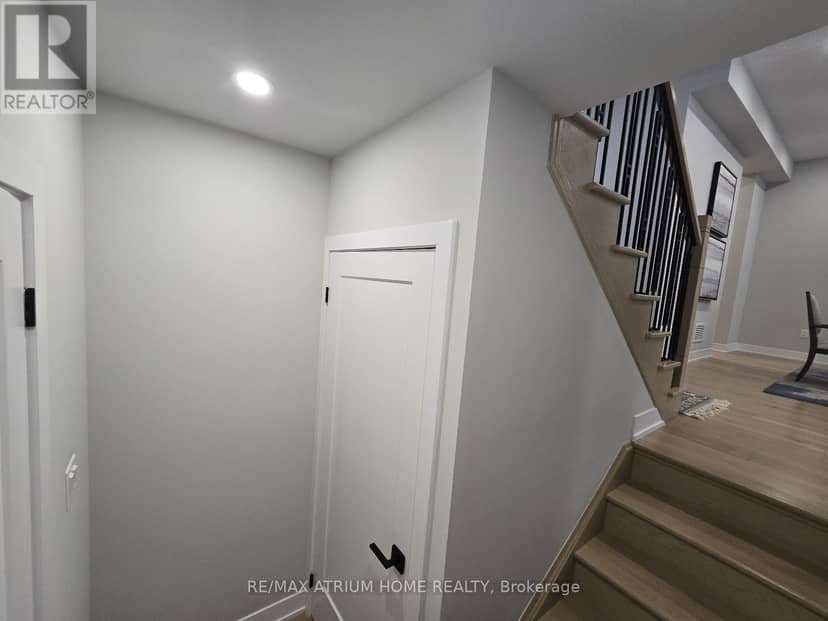5 Norbury Crescent — photo 38 of 40