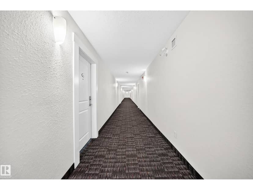 #408 508 Albany WY NW NW — photo 32 of 40