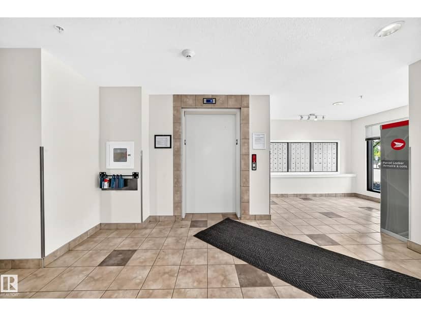 #408 508 Albany WY NW NW — photo 33 of 40