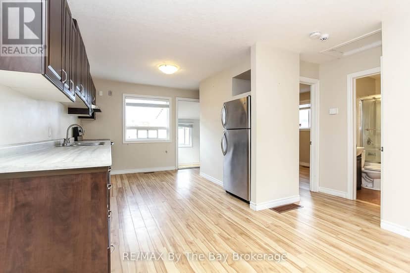 24 Glenwood Drive — photo 15 of 37
