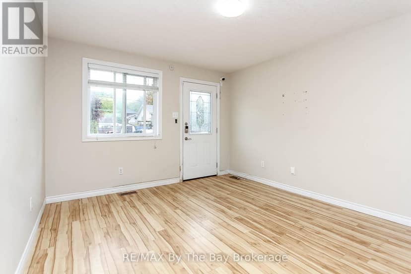 24 Glenwood Drive — photo 12 of 37