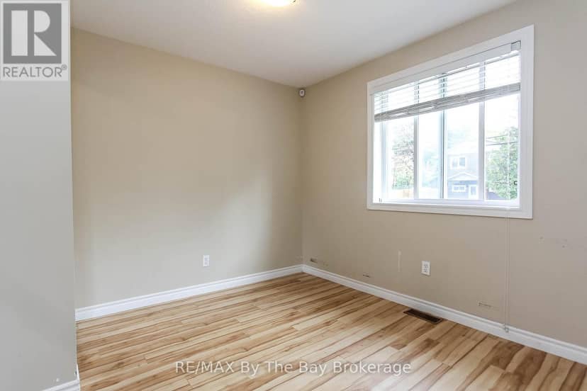 24 Glenwood Drive — photo 21 of 37
