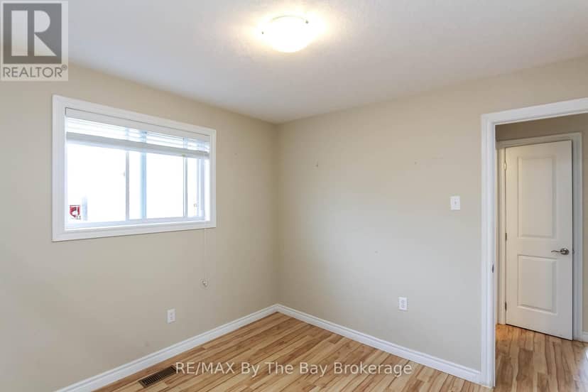 24 Glenwood Drive — photo 28 of 37