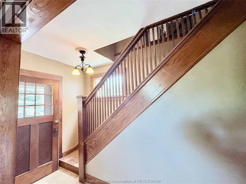 100 Joseph Street — photo 4 of 19