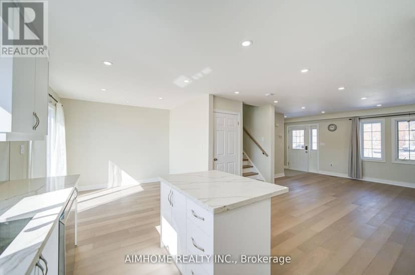 36 Grand River Avenue — photo 14 of 40