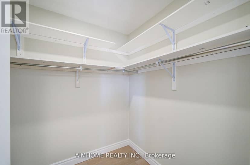 36 Grand River Avenue — photo 21 of 40