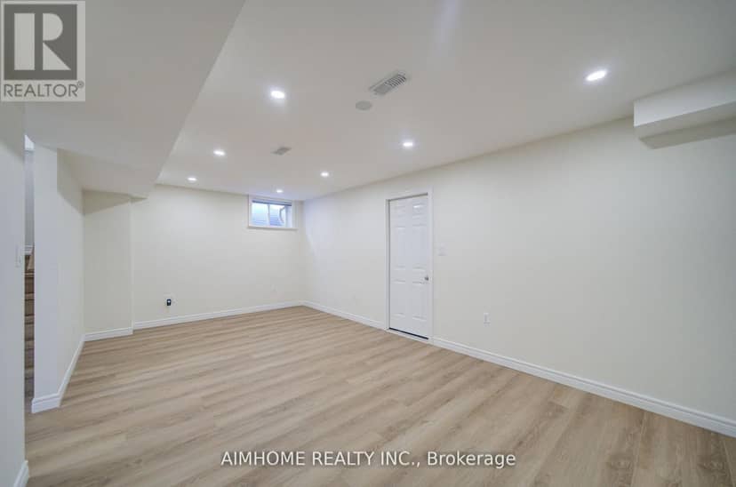 36 Grand River Avenue — photo 39 of 40