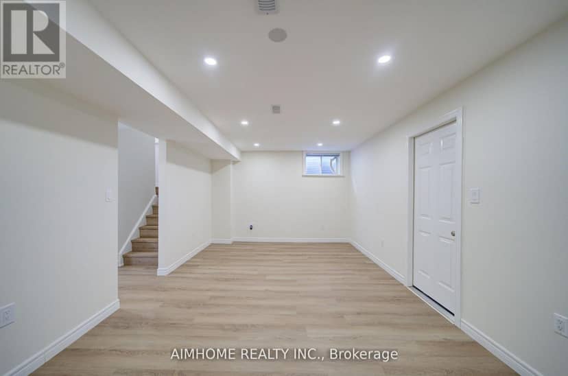 36 Grand River Avenue — photo 40 of 40
