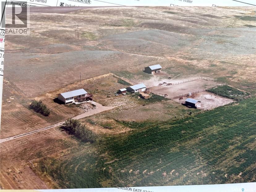 St.Cyr Acreage, Swift Current, photo 2