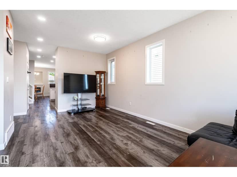 15928 100 AV NW, Edmonton, photo 8