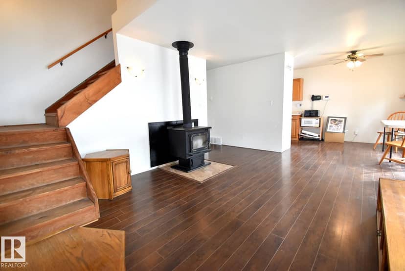 375 Perch CR, Rural Smoky Lake County, photo 3