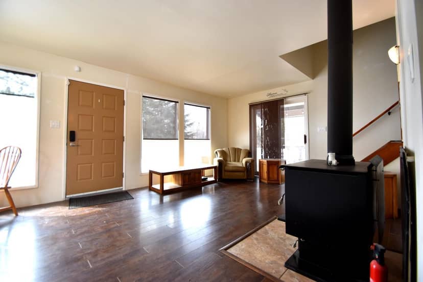 375 Perch CR, Rural Smoky Lake County, photo 2