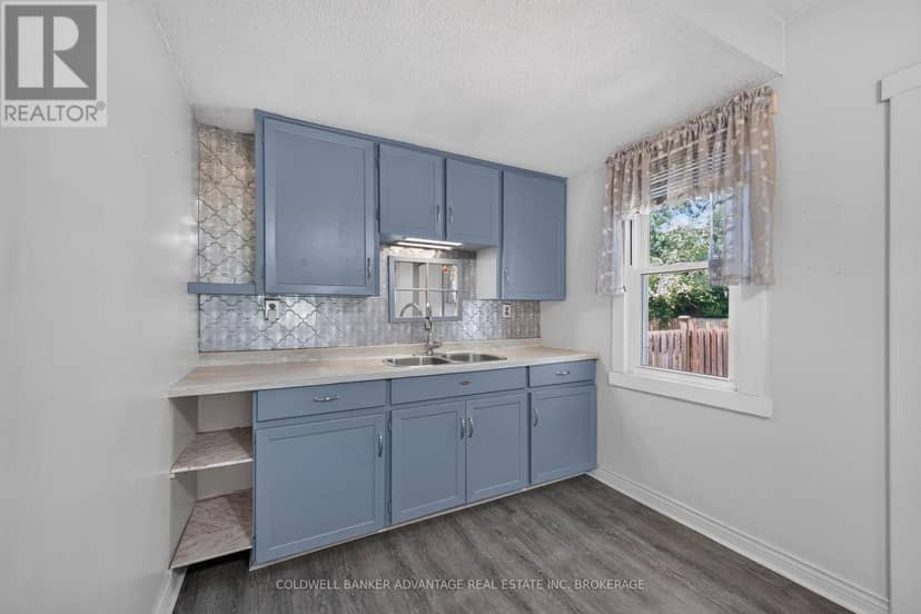 229 Broadway Avenue — photo 9 of 21