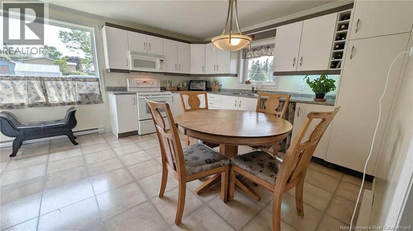 15 Rue du Portage, Caraquet, photo 4