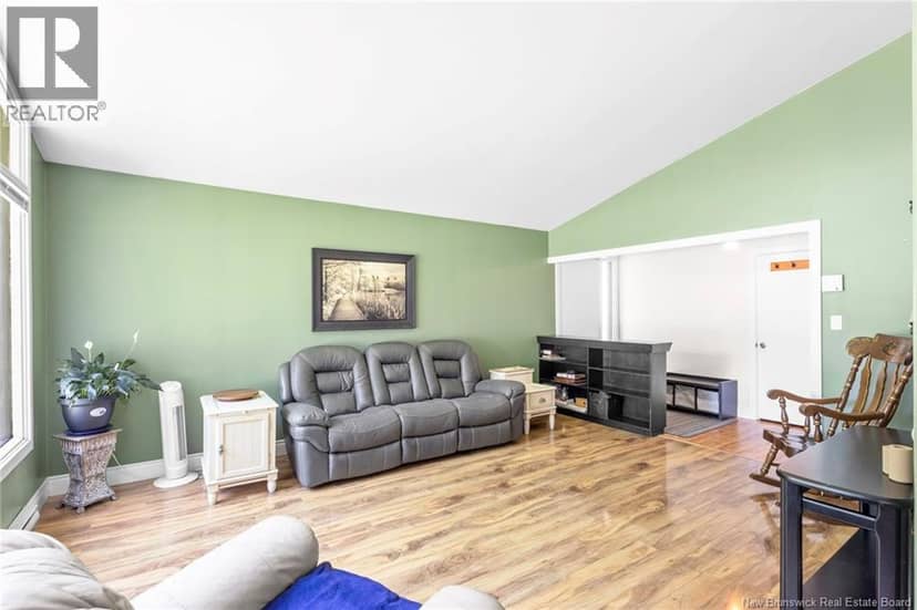 141 St John Street — photo 12 of 40