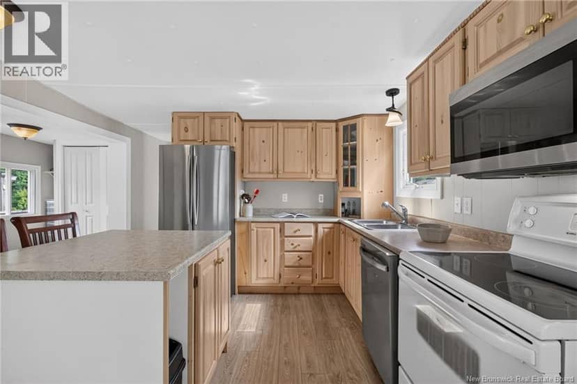 8 Kenneth Street — photo 29 of 40