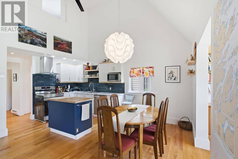 13 Balsam Lane — photo 15 of 40