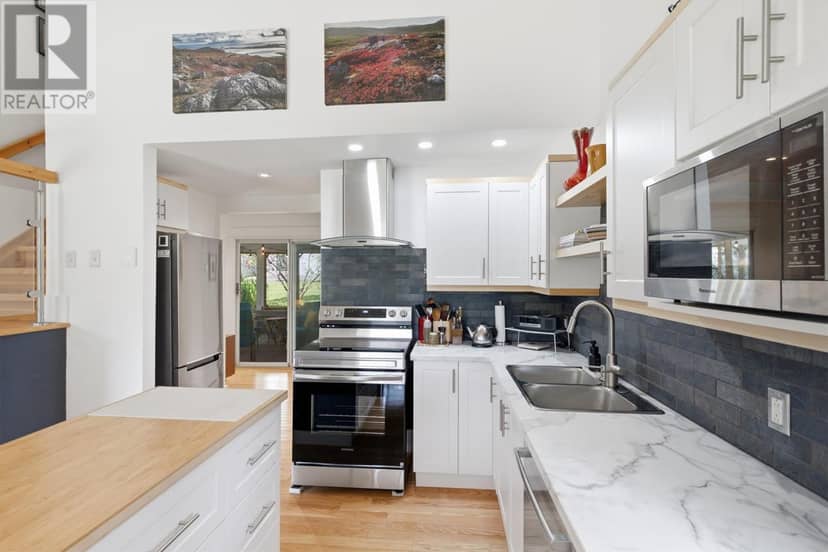 13 Balsam Lane — photo 17 of 40