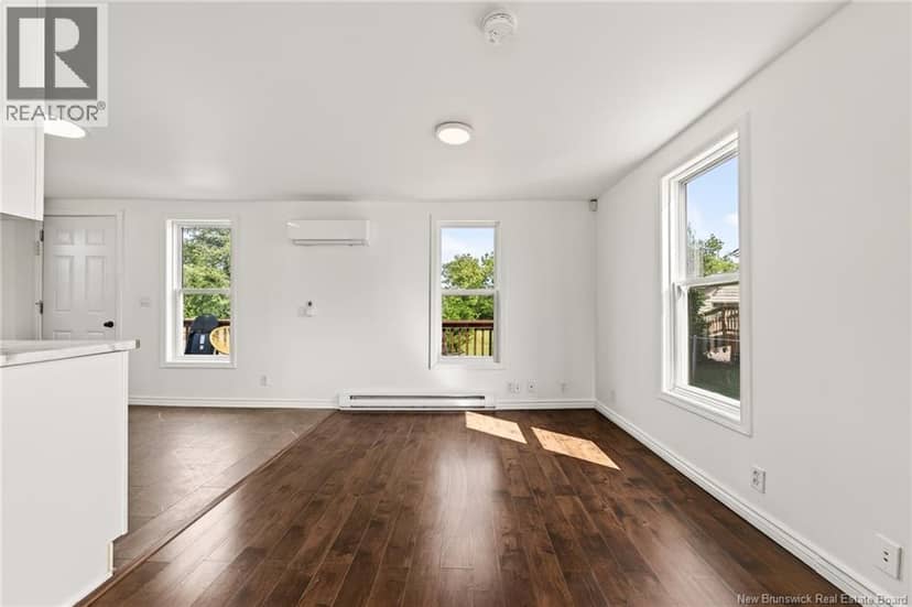 1702 Main Street — photo 15 of 31