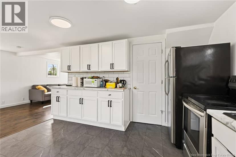 1702 Main Street — photo 19 of 31