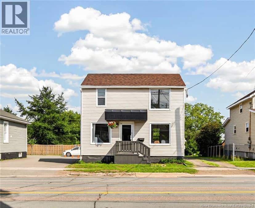 1702 Main Street — photo 2 of 31