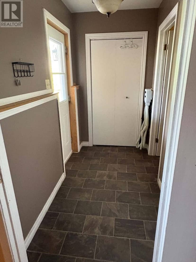 28 Hillview Heights Extension — photo 22 of 27