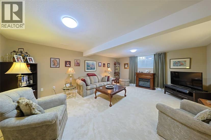 248 Bentley Court — photo 20 of 40