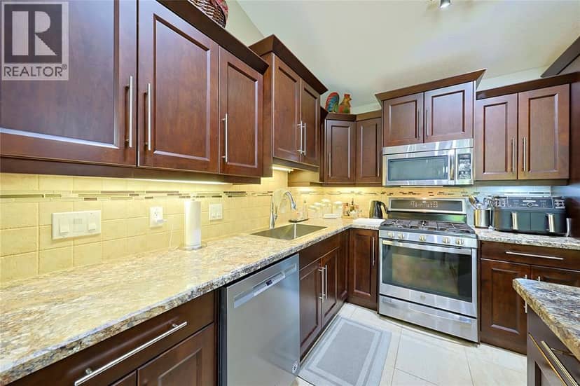 248 Bentley Court — photo 7 of 40