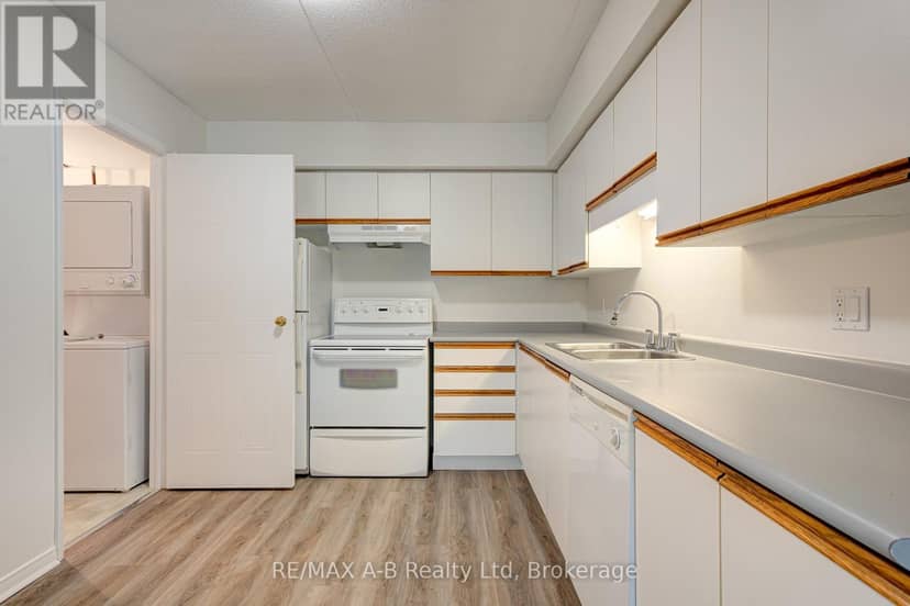106 - 50 Campbell Court — photo 12 of 23